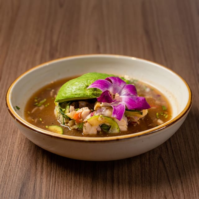 ¡Ay Güey! Mixto Ceviche.